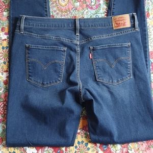 EUC Levi's 311 Shaping Skinny jeans